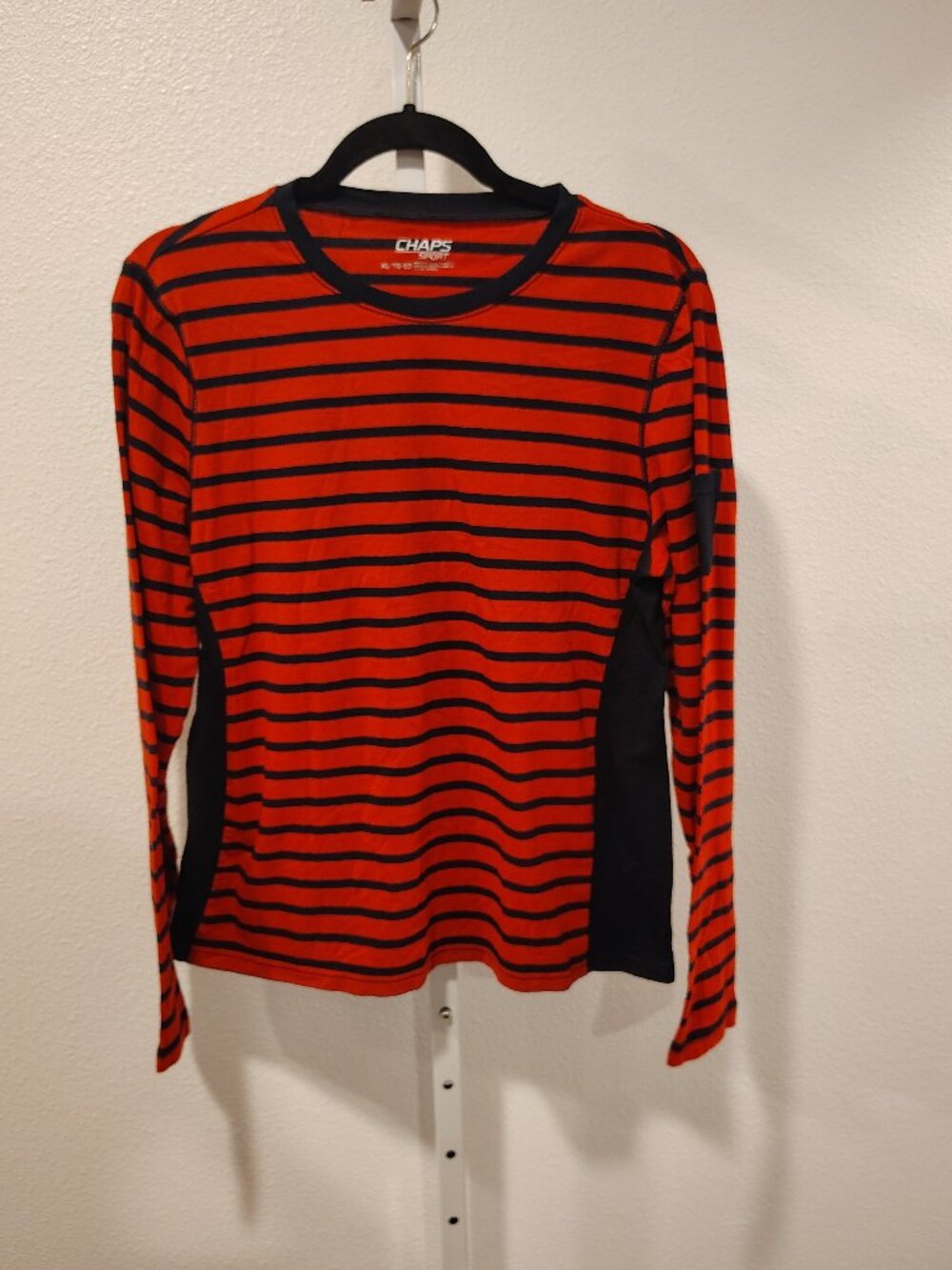 Chaps Sport Women's Long Sleeve Striped Top Size XL Crew Neck Red Black Stretch